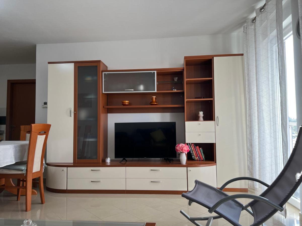Apartman Ruza Lägenhet Pula Exteriör bild